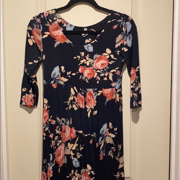 navy floral maxi dress with sleeves